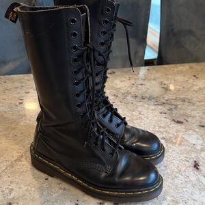 Dr. Martens Black Tall Lace-Up Boots vintage made in England aw4